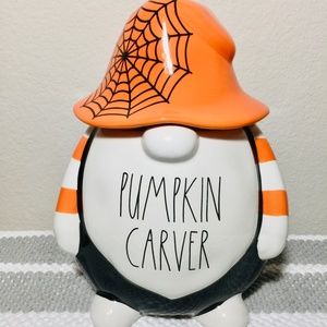 PUMPKIN CARVER Gnome Canister